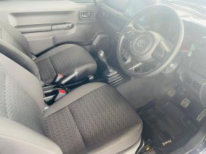Suzuki Jimny 1.5 GL AllGrip 3-door manual - Image 9