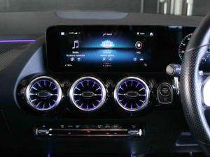Mercedes-Benz GLA GLA200 Progressive - Image 11