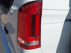 Mercedes-Benz V-Class V220d Avantgarde - Image 16
