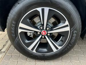 Jaguar E-Pace D200 AWD R-Dynamic S - Image 11