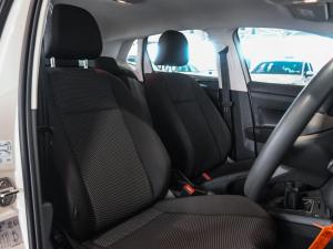 Volkswagen Polo hatch 1.0TSI - Image 10