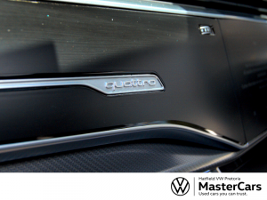 Audi RSQ8 quattro - Image 11