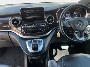 Mercedes-Benz V-Class V250d Avantgarde AMG Line - Image 9