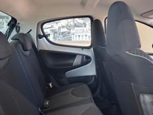 Peugeot 107 1.0 Trendy - Image 19
