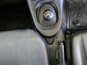 Toyota Hilux 2.0 single cab S (aircon) - Image 9