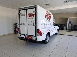 Toyota Hilux 2.0 single cab S (aircon) - Image 2