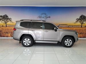 Toyota Land Cruiser 300 3.3D GX-R - Image 3