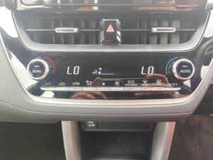 Toyota Corolla Cross 1.8 Hybrid XS - Image 17