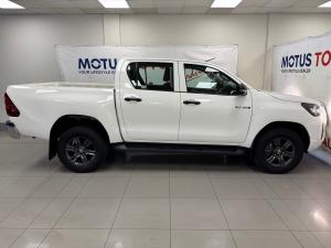 Toyota Hilux 2.4GD-6 double cab Raider auto - Image 3