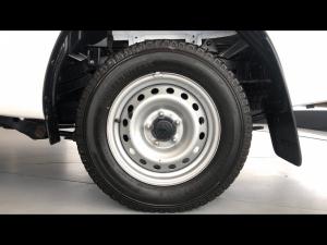 Toyota Hilux 2.0 single cab S (aircon) - Image 19