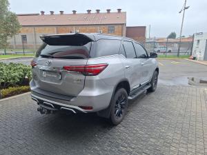 Toyota Fortuner 2.8GD-6 4x4 VX - Image 2