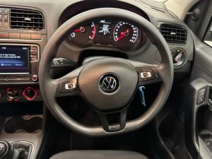 Volkswagen Polo Vivo hatch 1.4 Comfortline - Image 8