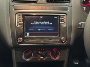 Volkswagen Polo Vivo hatch 1.4 Comfortline - Image 13