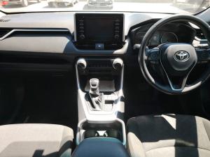 Toyota RAV4 2.0 GX auto - Image 6