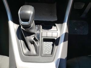 Toyota RAV4 2.0 GX auto - Image 12
