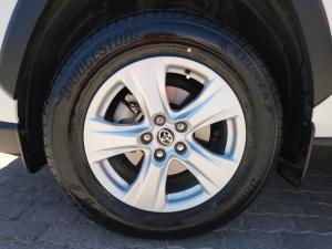 Toyota RAV4 2.0 GX auto - Image 19