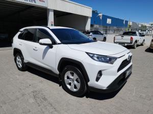Toyota RAV4 2.0 GX auto - Image 1