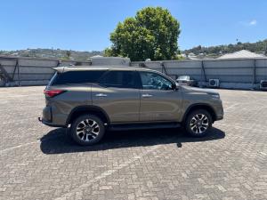 Toyota Fortuner 2.4GD-6 4x4 - Image 3