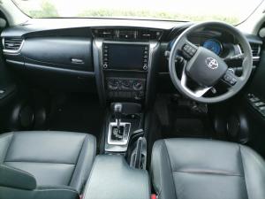 Toyota Fortuner 2.4GD-6 4x4 - Image 6