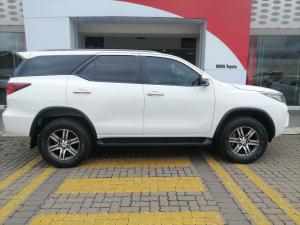 Toyota Fortuner 2.4GD-6 4x4 - Image 3