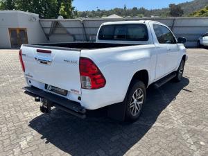 Toyota Hilux 2.8GD-6 Xtra cab Raider auto - Image 2