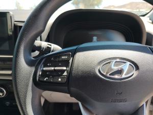 Hyundai Venue 1.2 Premium - Image 9