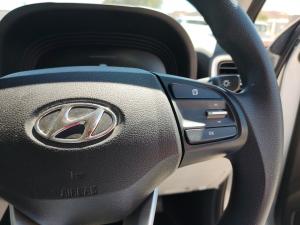 Hyundai Venue 1.2 Premium - Image 10