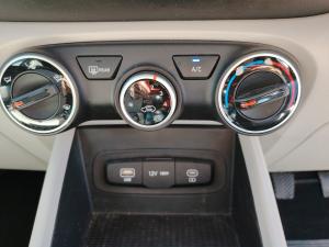 Hyundai Venue 1.2 Premium - Image 16