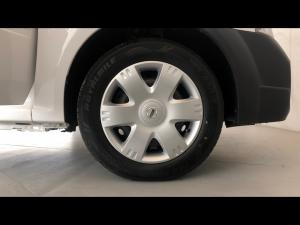 Nissan NP200 1.6i safety pack (aircon) - Image 17