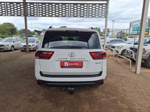 Toyota Land Cruiser 300 3.3D GX-R - Image 5