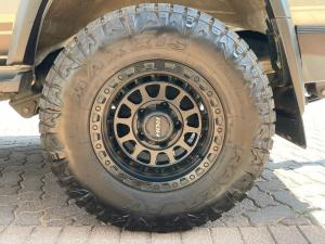 Toyota Land Cruiser 76 2.8GD-6 station wagon VX - Image 9