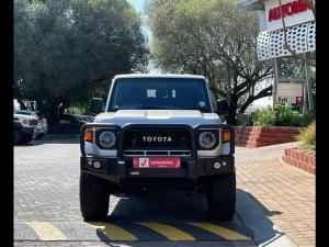 Toyota Land Cruiser 76 2.8GD-6 station wagon VX - Image 4