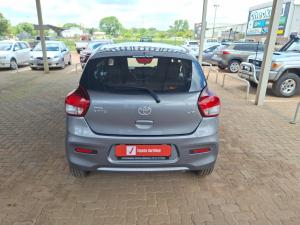 Toyota Vitz 1.0 XR auto - Image 5