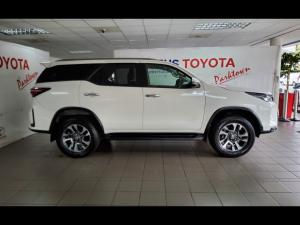 Toyota Fortuner 2.4GD-6 auto - Image 3