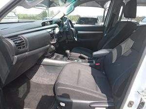 Toyota Hilux 2.4GD-6 double cab 4x4 Raider X auto - Image 7