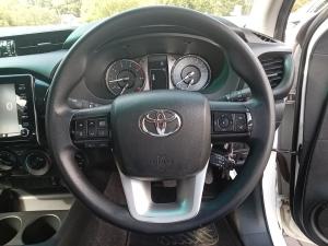 Toyota Hilux 2.4GD-6 double cab 4x4 Raider X auto - Image 8