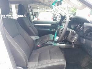 Toyota Hilux 2.4GD-6 double cab 4x4 Raider X auto - Image 15