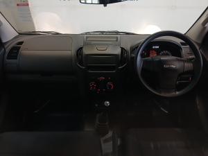 Isuzu D-Max Gen 6 250c single cab Fleetside - Image 6