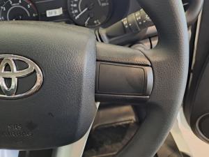 Toyota Hilux 2.4 GD-6 SR 4X4S/C - Image 10