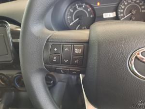 Toyota Hilux 2.4 GD-6 SR 4X4S/C - Image 9
