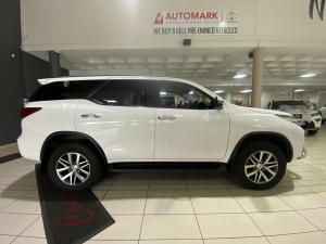 Toyota Fortuner 2.8GD-6 Raised Body automatic - Image 3