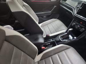 Volkswagen T-ROC 2.0 TSI 4M R-LINE DSG - Image 12