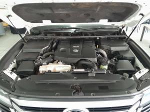 Toyota Landcruiser 300 V6 3.5T ZX - Image 10