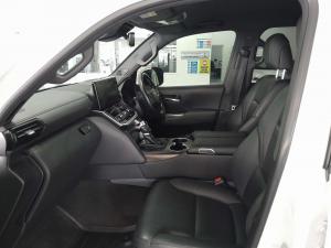 Toyota Landcruiser 300 V6 3.5T ZX - Image 12