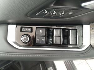 Toyota Landcruiser 300 V6 3.5T ZX - Image 19