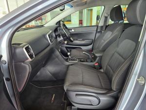 Kia Sportage 2.0 Ignite + automatic - Image 11