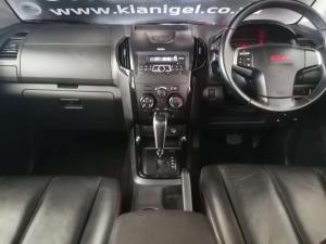 Isuzu D-MAX 250 HO X-RIDER automatic D/C - Image 7