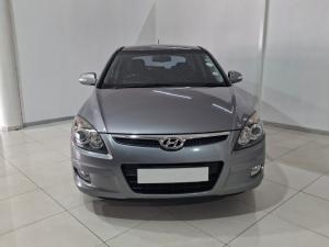 Hyundai i30 1.6 GLS - Image 10
