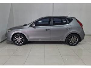 Hyundai i30 1.6 GLS - Image 2