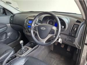 Hyundai i30 1.6 GLS - Image 6